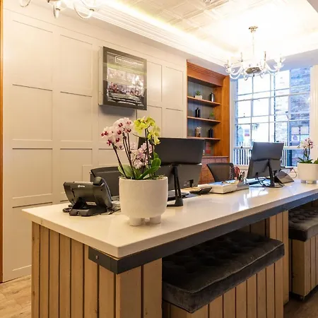 The Lawrance Luxury - Aparthotel 4*