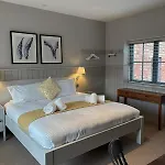 The Lawrance Luxury -