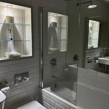 The Lawrance Luxury - Aparthotel 4*