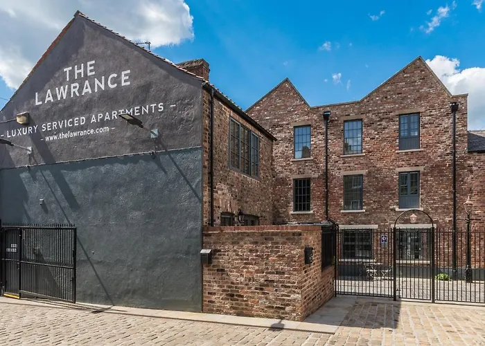 公寓式酒店 劳伦斯奢华公寓 -