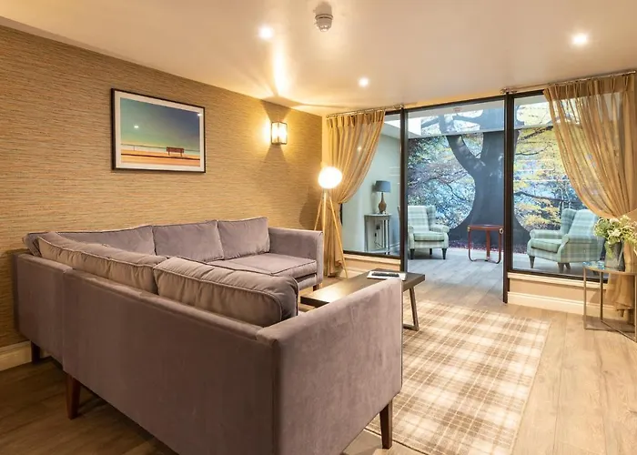 劳伦斯奢华公寓 - 4* 约克