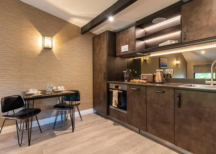 劳伦斯奢华公寓 - 4* 约克