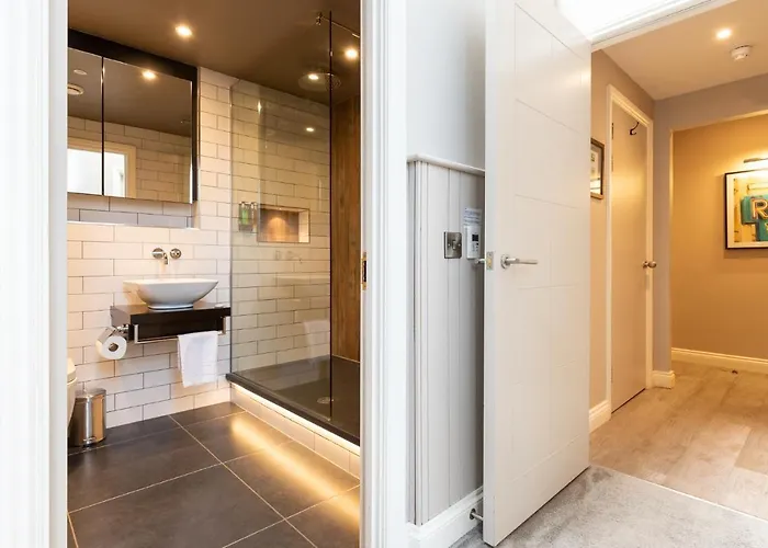 公寓式酒店 劳伦斯奢华公寓 - 4*