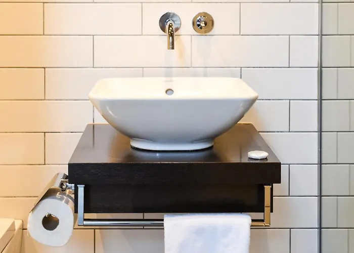 劳伦斯奢华公寓 - 公寓式酒店 4*