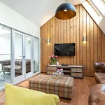 The Lawrance Luxury - 4*